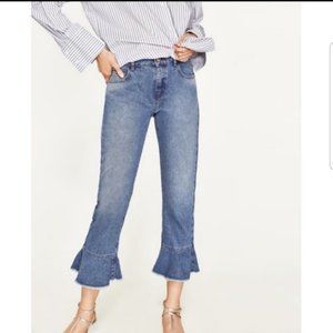 NWOT Zara Size US 0 Blue Flared Raw Hem Jeans